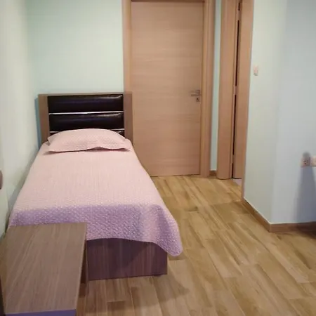 Anesis Luxury * Szkála Szotírosz