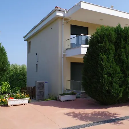 Anesis Luxury Szkála Szotírosz