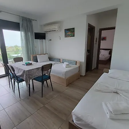 Anesis Luxury 아파트 스칼라소티로스