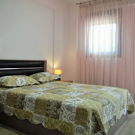 Anesis Luxury *