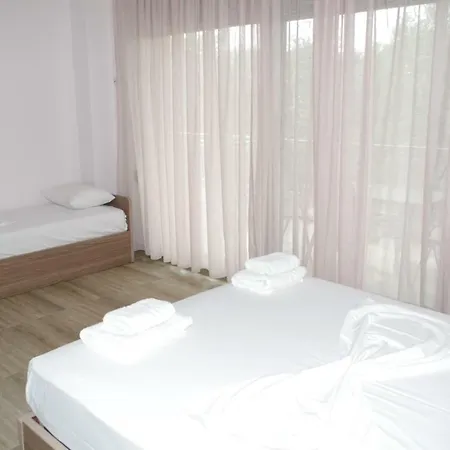 Anesis Luxury Apartman Szkála Szotírosz